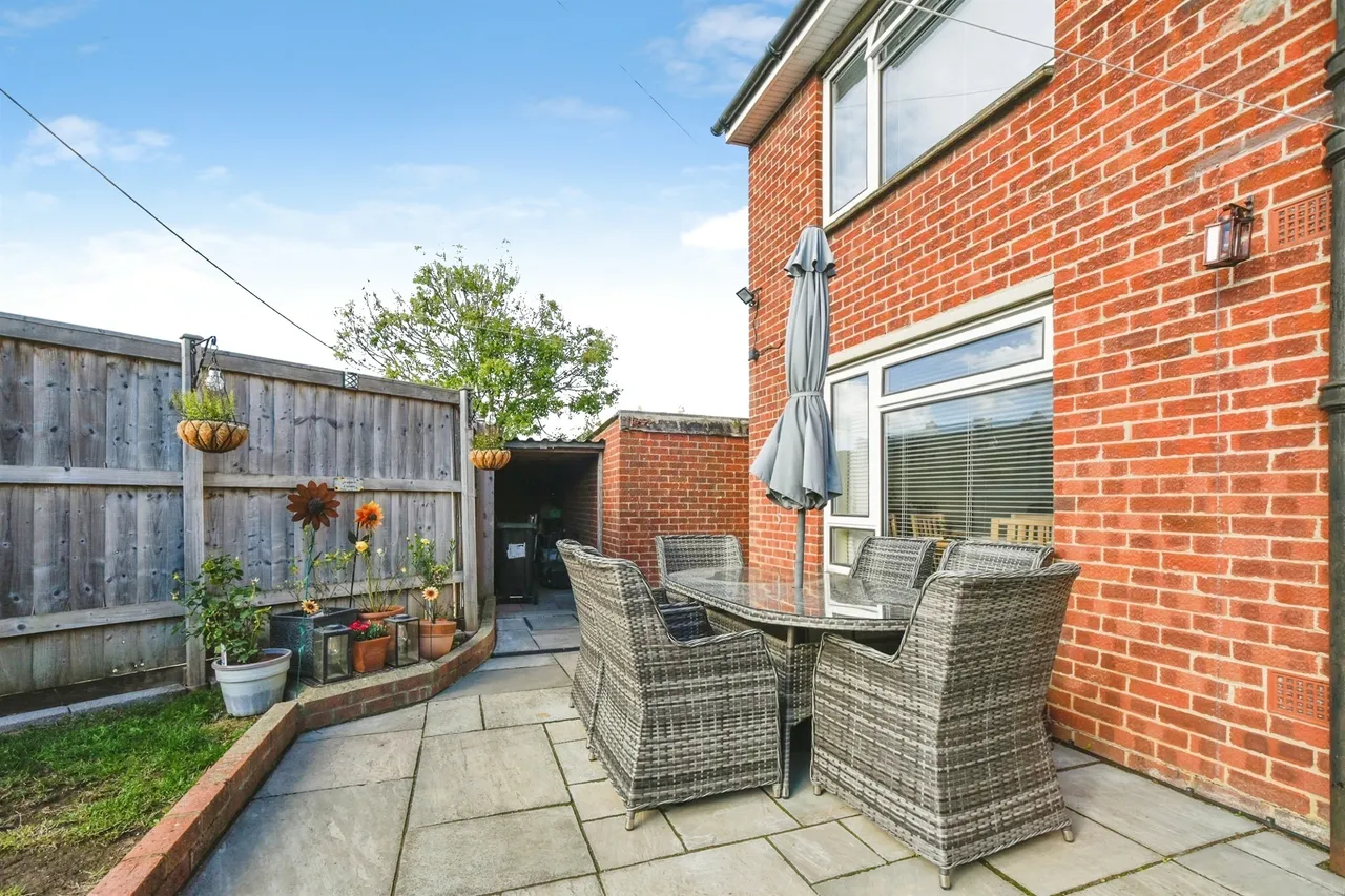Churchill Close, Calne, SN11, photo 17