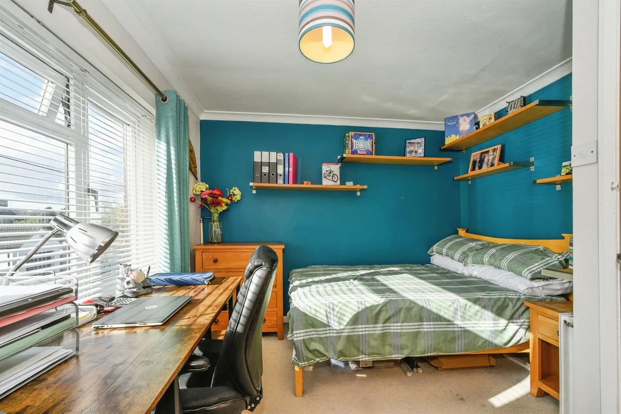 Churchill Close, Calne, SN11, photo 12