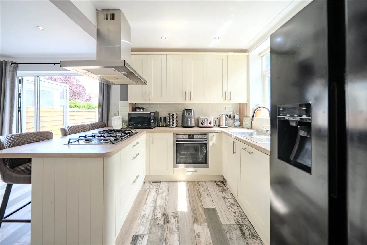 Buckstone Grove, Leeds, LS17, photo 3