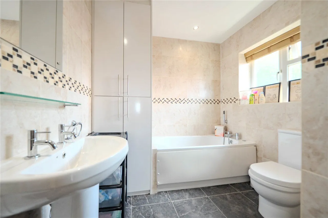 Buckstone Grove, Leeds, LS17, photo 14