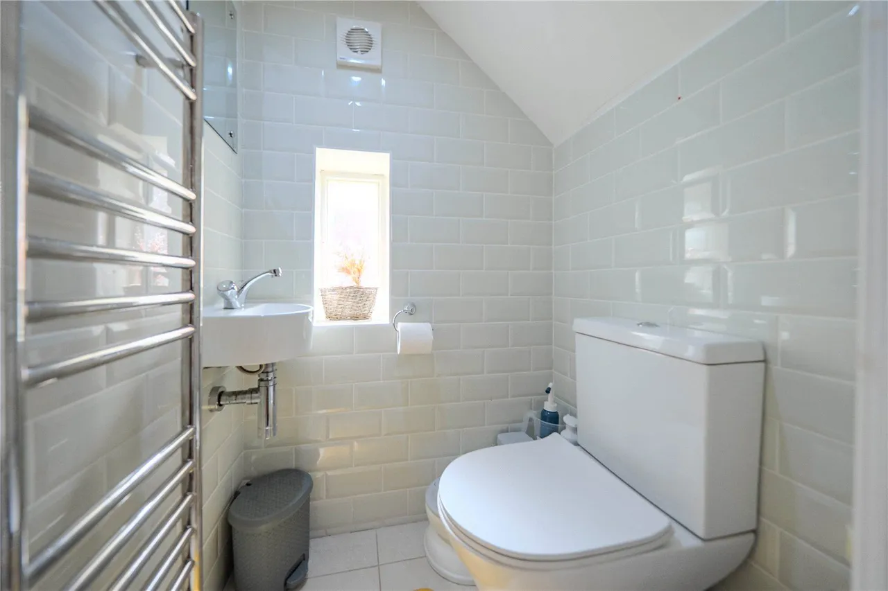 Buckstone Grove, Leeds, LS17, photo 11