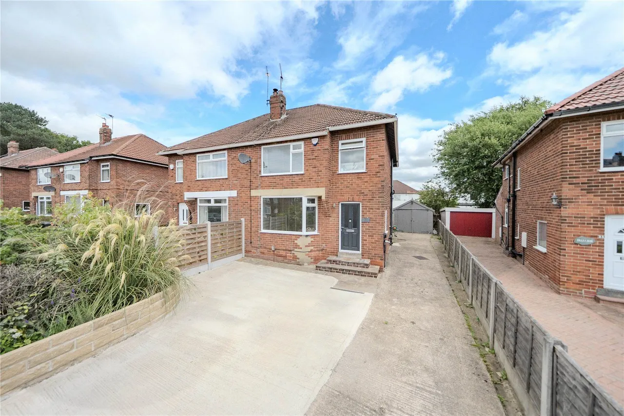3 bed house for sale, Buckstone Grove, Leeds, LS17