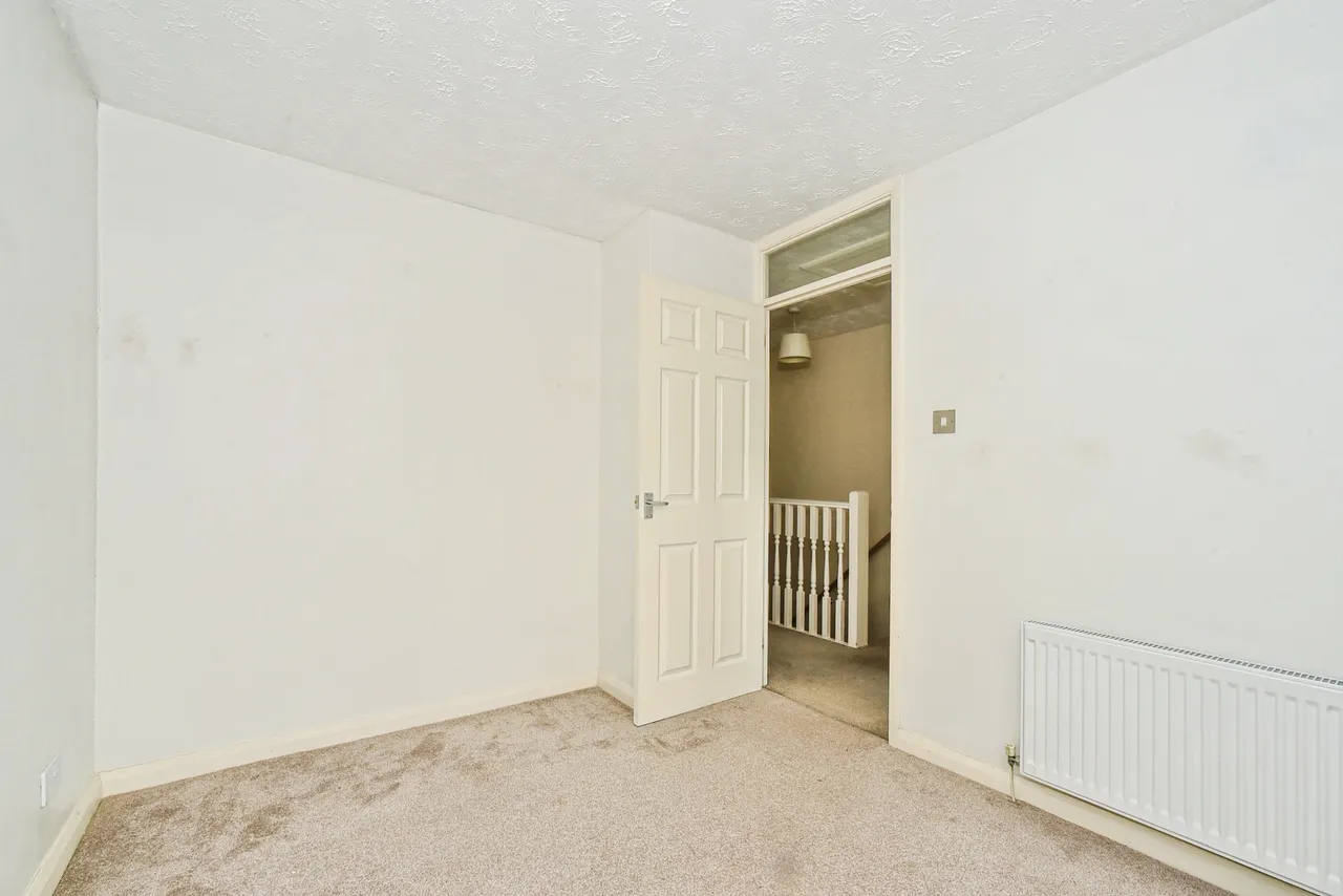 Lambert Close - Freshbrook, Swindon, photo 9