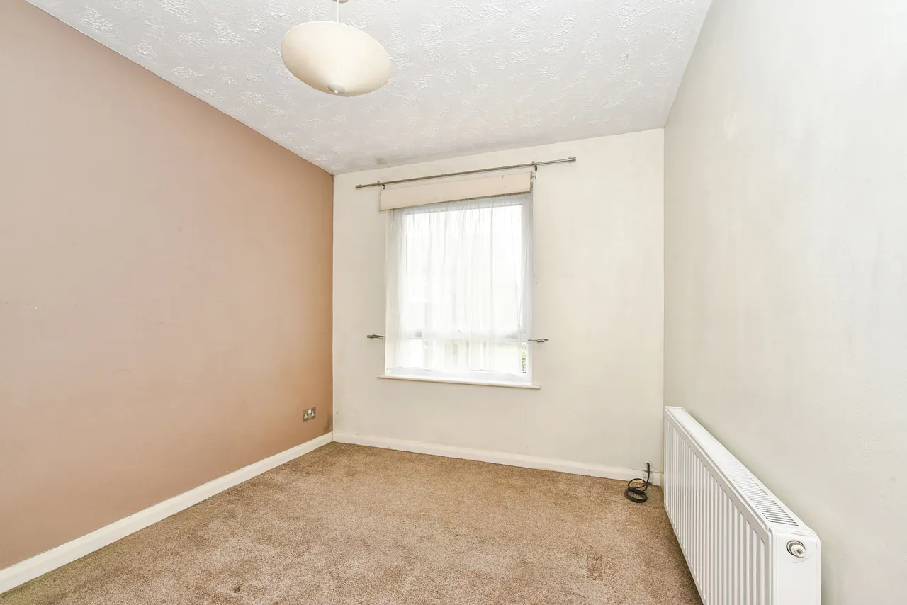 Lambert Close - Freshbrook, Swindon, photo 12