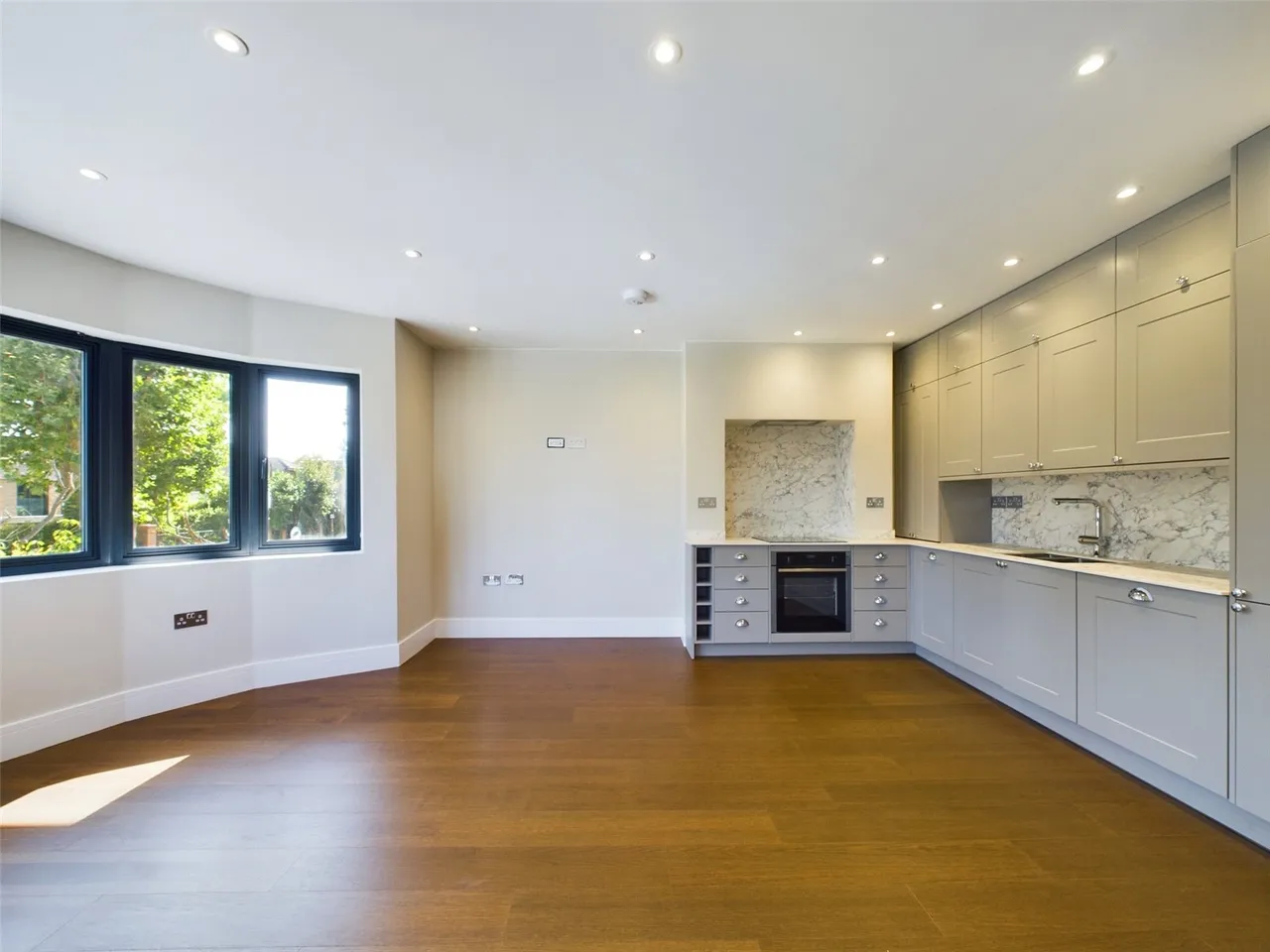 1 bed flat for sale, Brondesbury Park, London, NW6