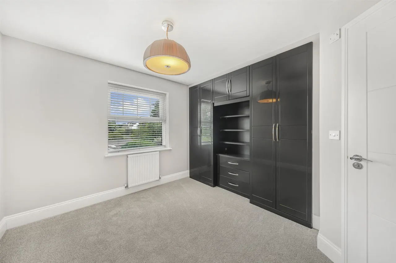 Stag Lane, Buckhurst Hill, IG9 5TD, photo 26