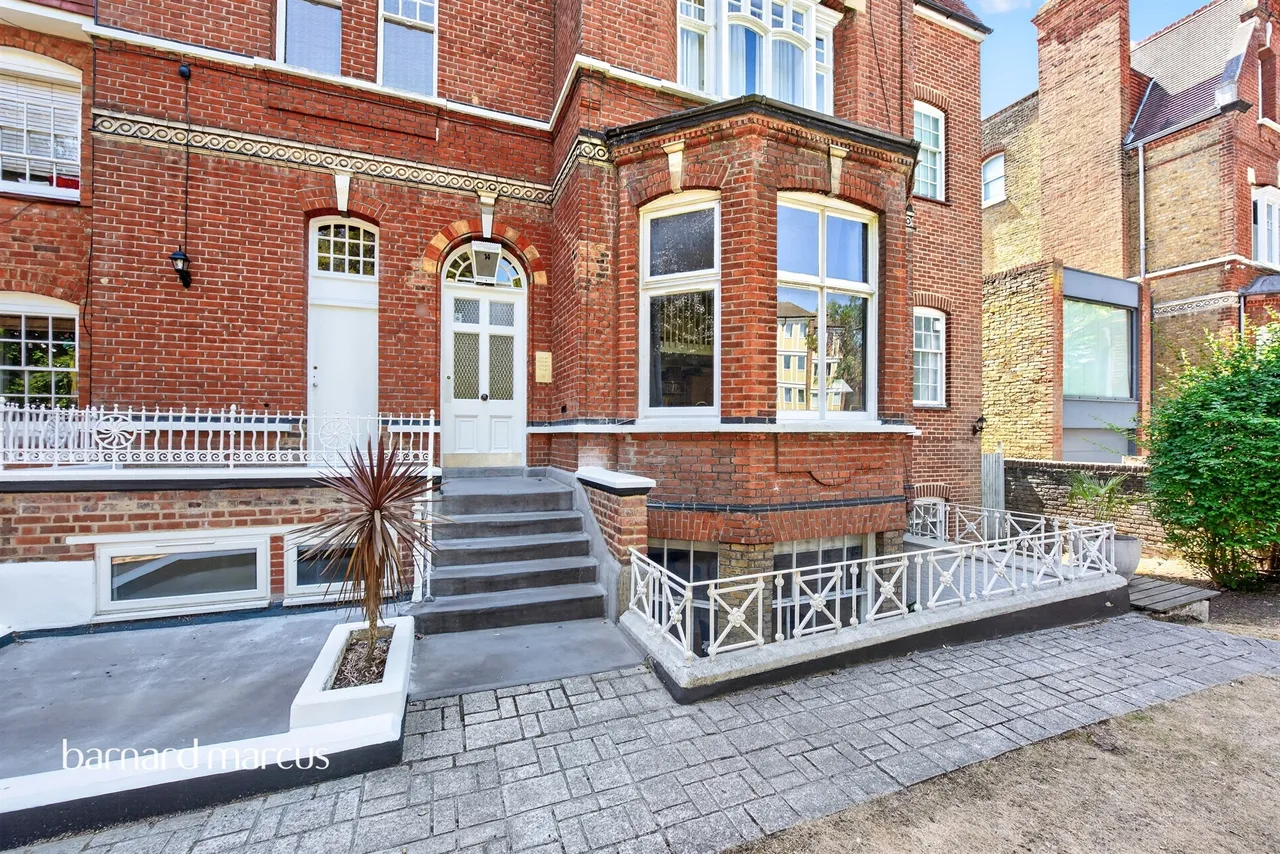 1 bed flat for sale — Cambalt Road, London