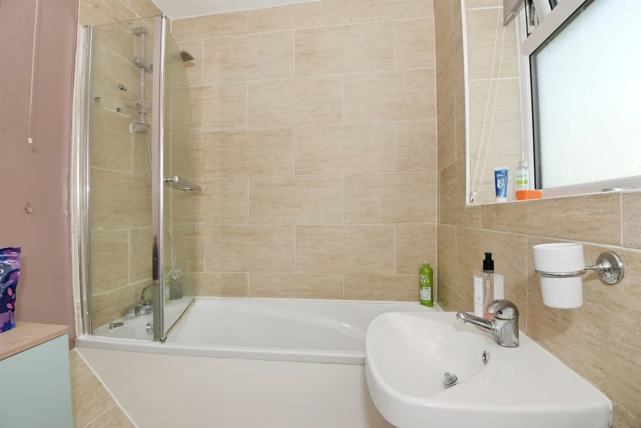 Carrington Road, High Wycombe, HP12, photo 8