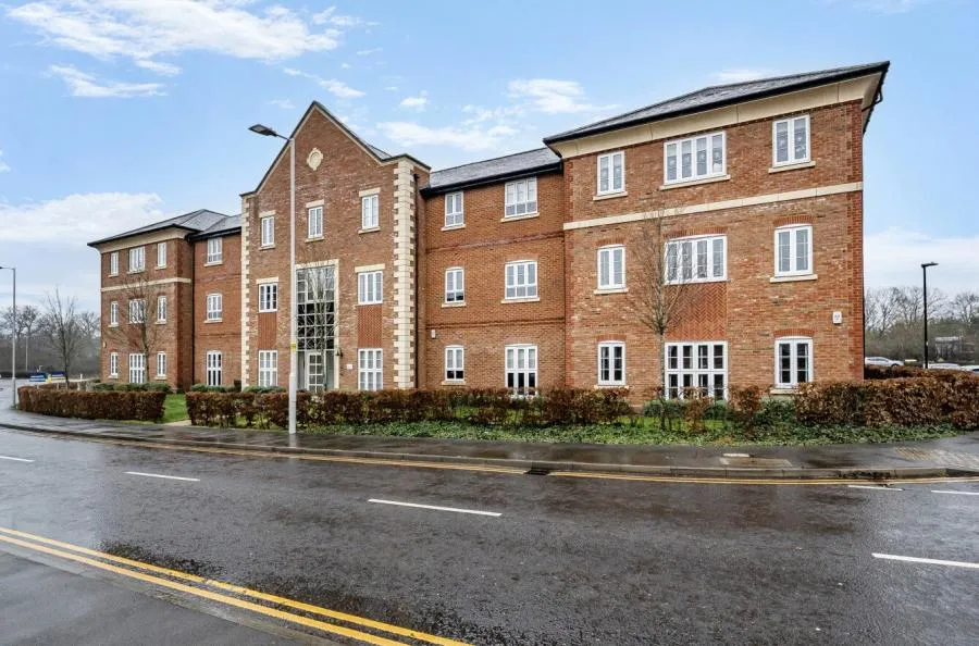 Ferard Corner, Warfield, RG42, photo 11