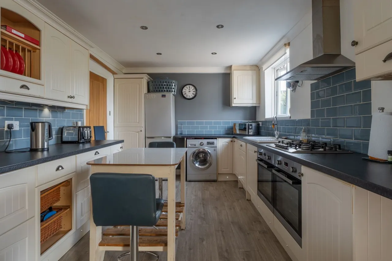 Elmlea Avenue, Fremington, EX31, photo 5