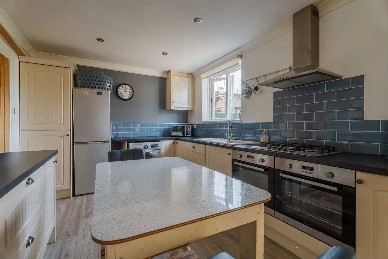Elmlea Avenue, Fremington, EX31, photo 8