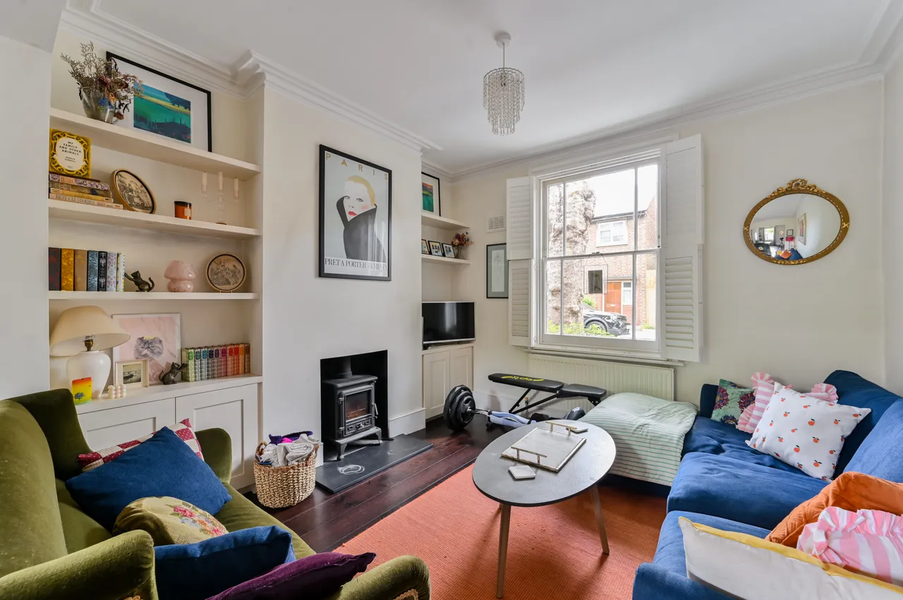 19 Sabine Road, London, photo 2
