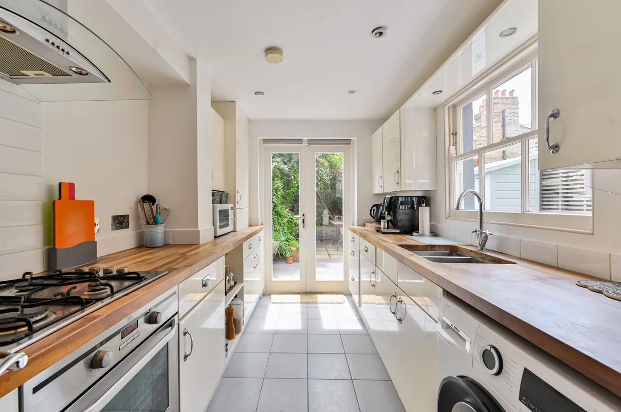 19 Sabine Road, London, photo 6