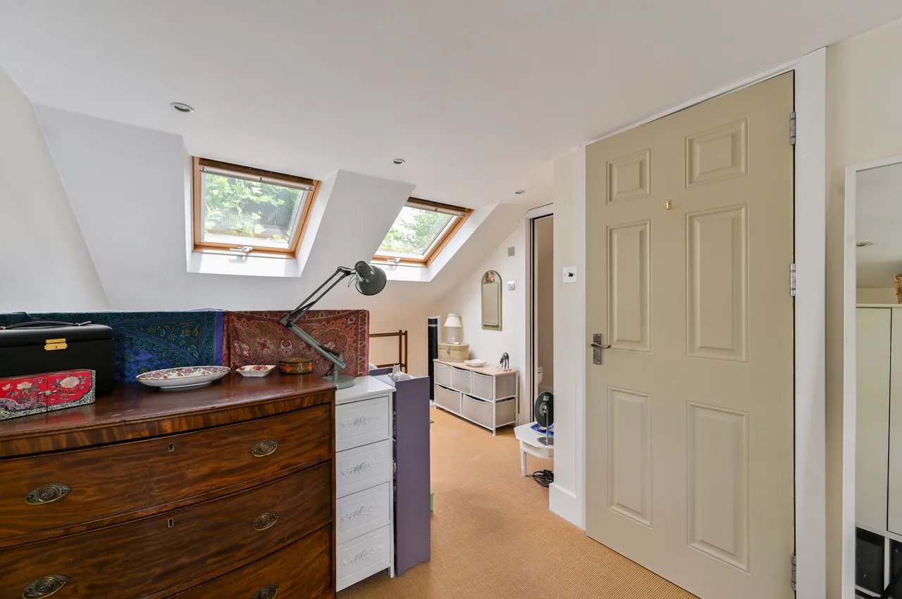 19 Sabine Road, London, photo 11