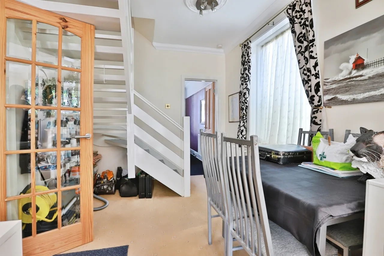 Pine Vale Crescent, Bournemouth, BH10, photo 8