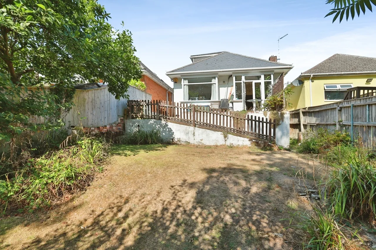 Pine Vale Crescent, Bournemouth, BH10, photo 12