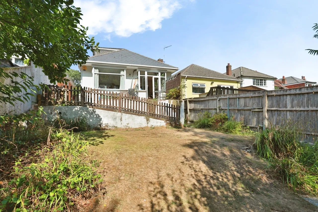Pine Vale Crescent, Bournemouth, BH10, photo 4