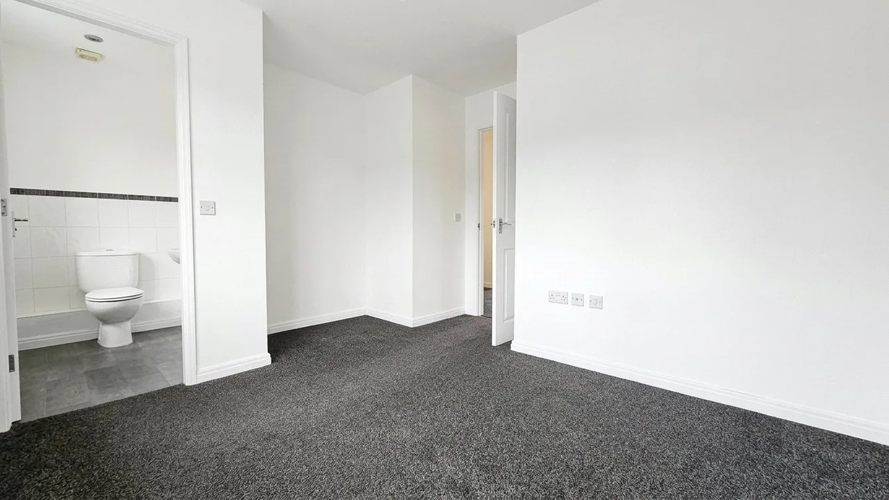 Addenbrooke Drive, Hunts Cross, L24, photo 15