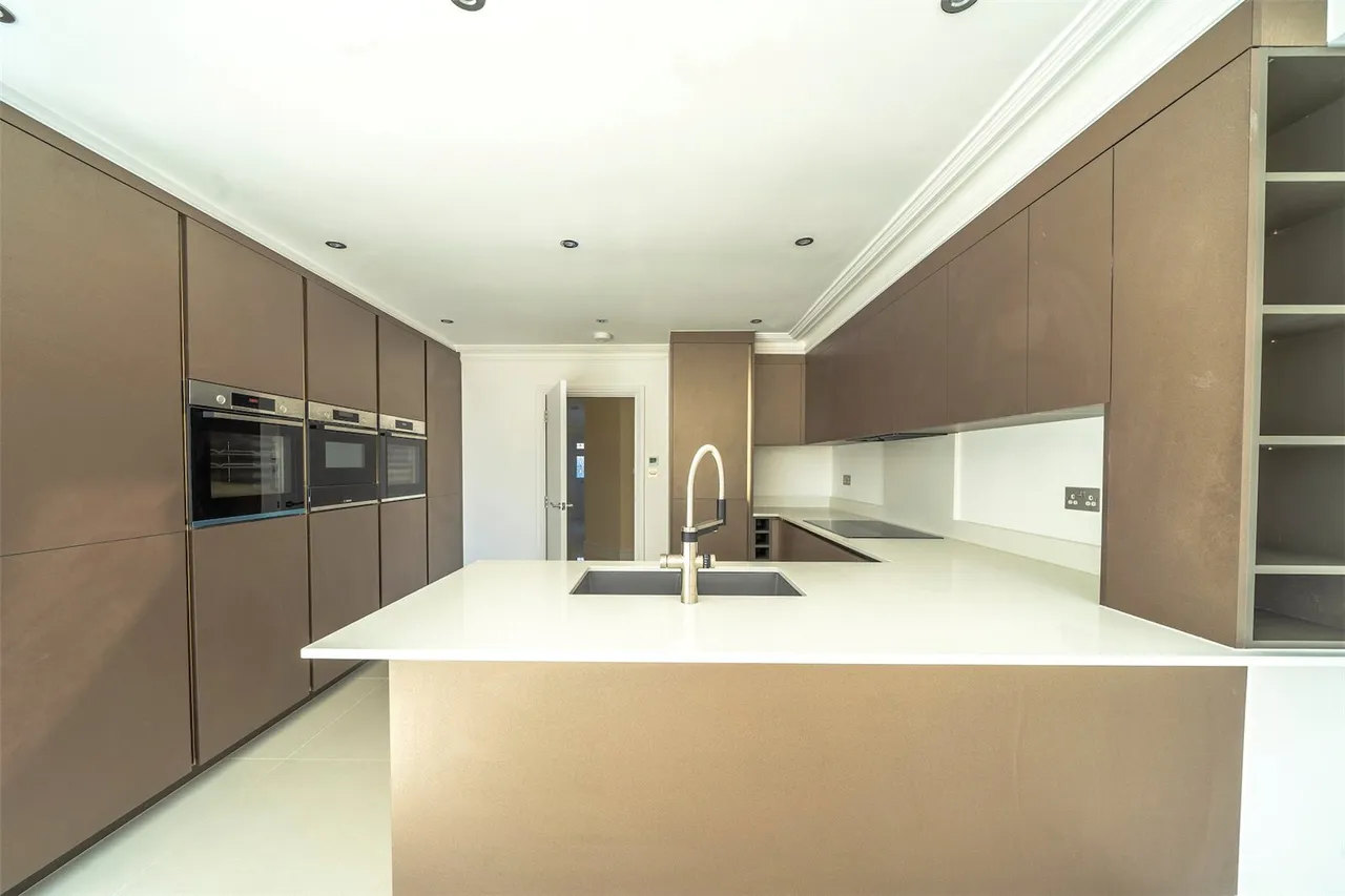 Tremayne Walk, Camberley, Surrey, GU15 1AH, photo 7