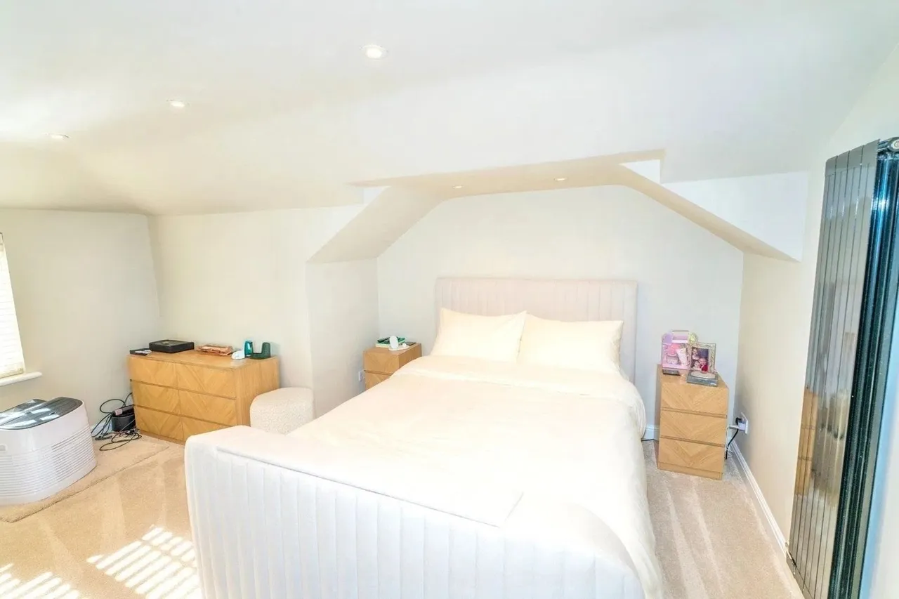 Lucy Lane North, Stanway, CO3, photo 12