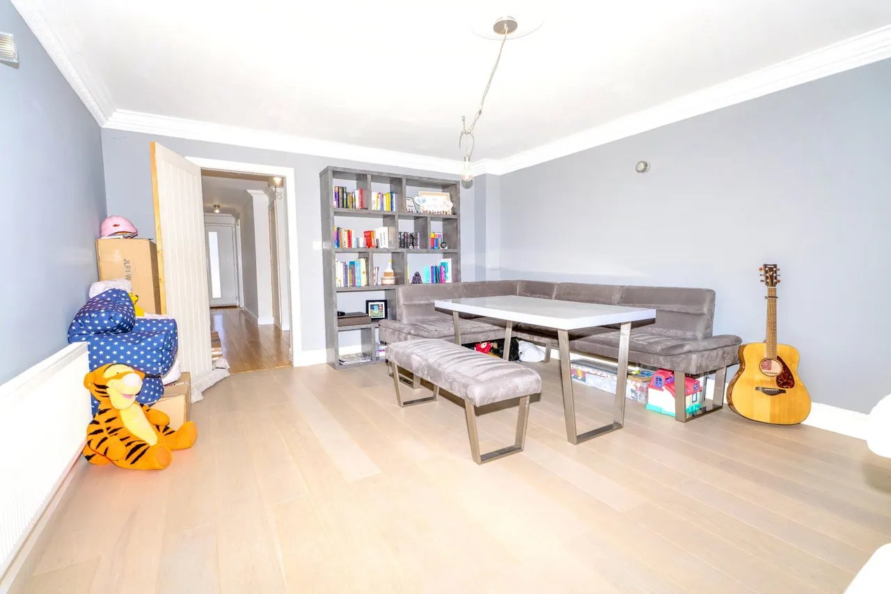 Lucy Lane North, Stanway, CO3, photo 6