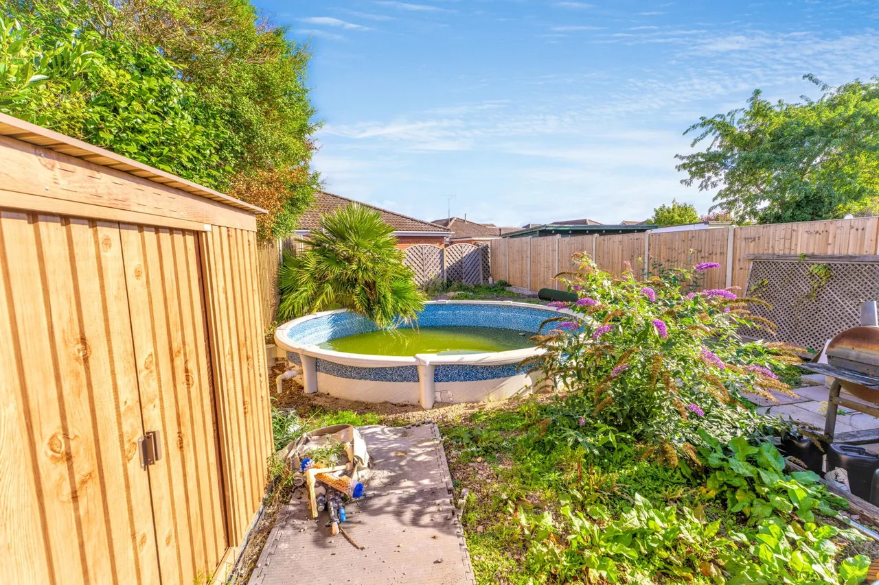 Lucy Lane North, Stanway, CO3, photo 19