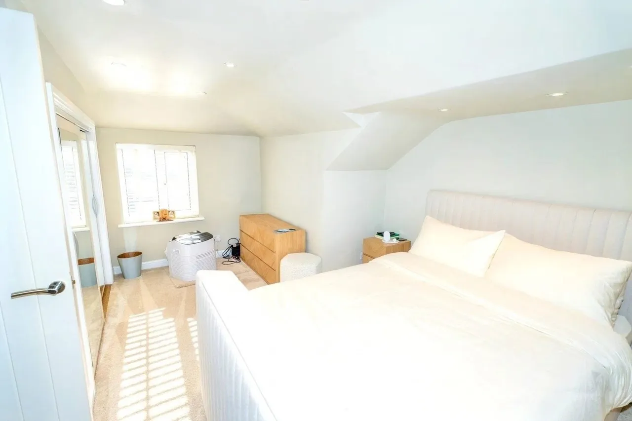 Lucy Lane North, Stanway, CO3, photo 11