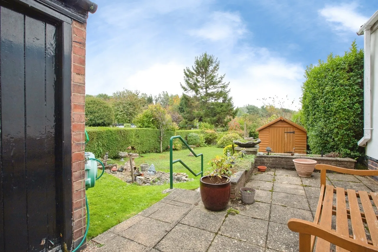 Columbia Avenue, Sutton-in-Ashfield, NG17, photo 18