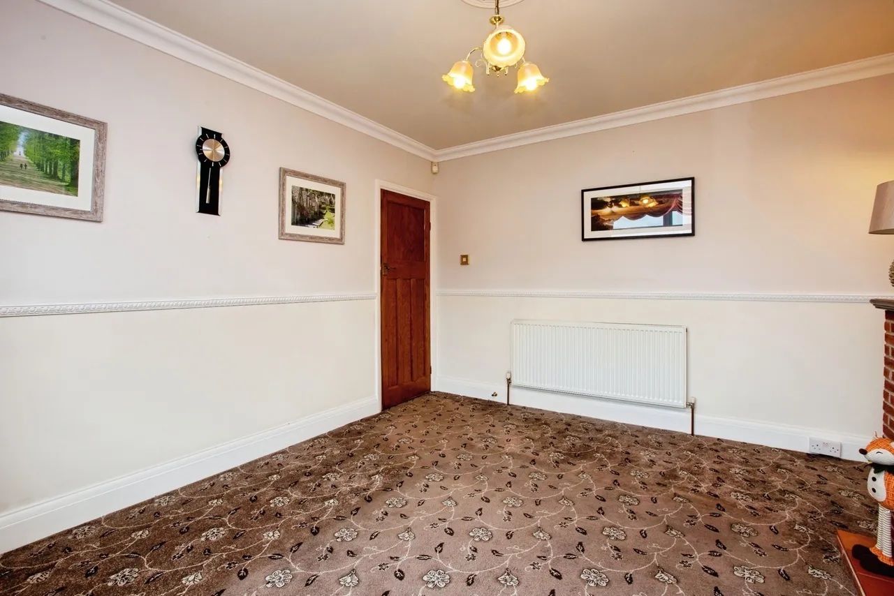 Columbia Avenue, Sutton-in-Ashfield, NG17, photo 13