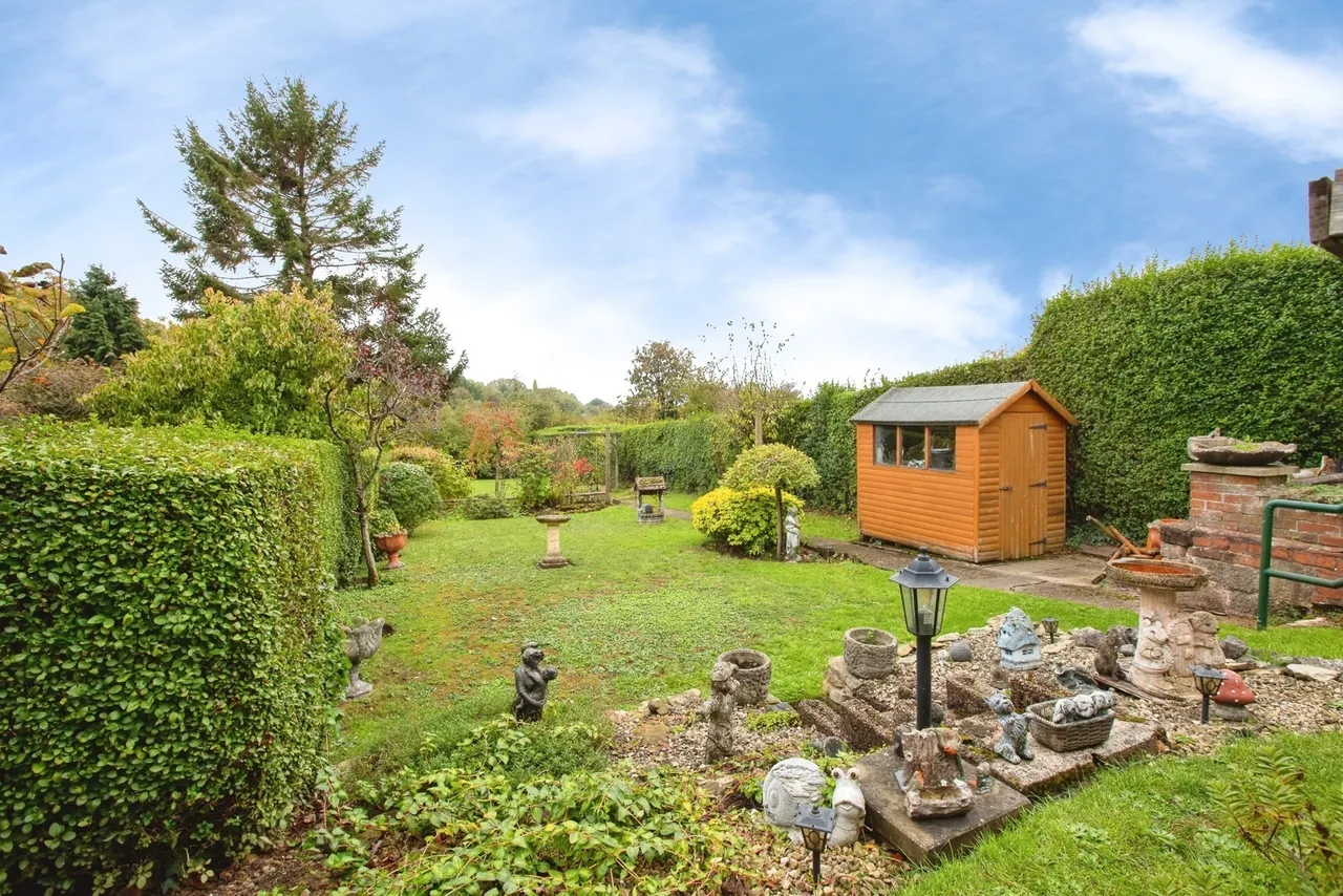 Columbia Avenue, Sutton-in-Ashfield, NG17, photo 9