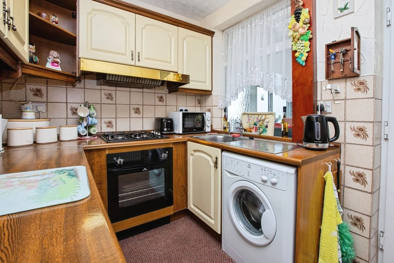 Columbia Avenue, Sutton-in-Ashfield, NG17, photo 4