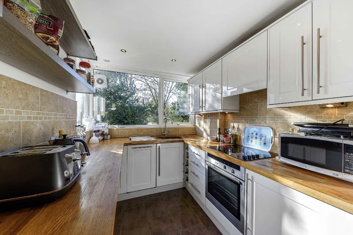 Clarence Avenue, SW4, photo 5