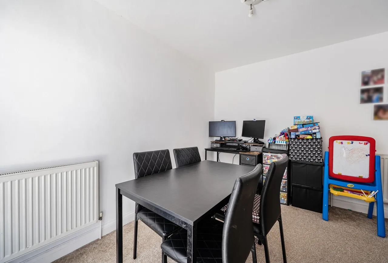 Glenn Avenue, Purley, CR8 2AG, photo 15