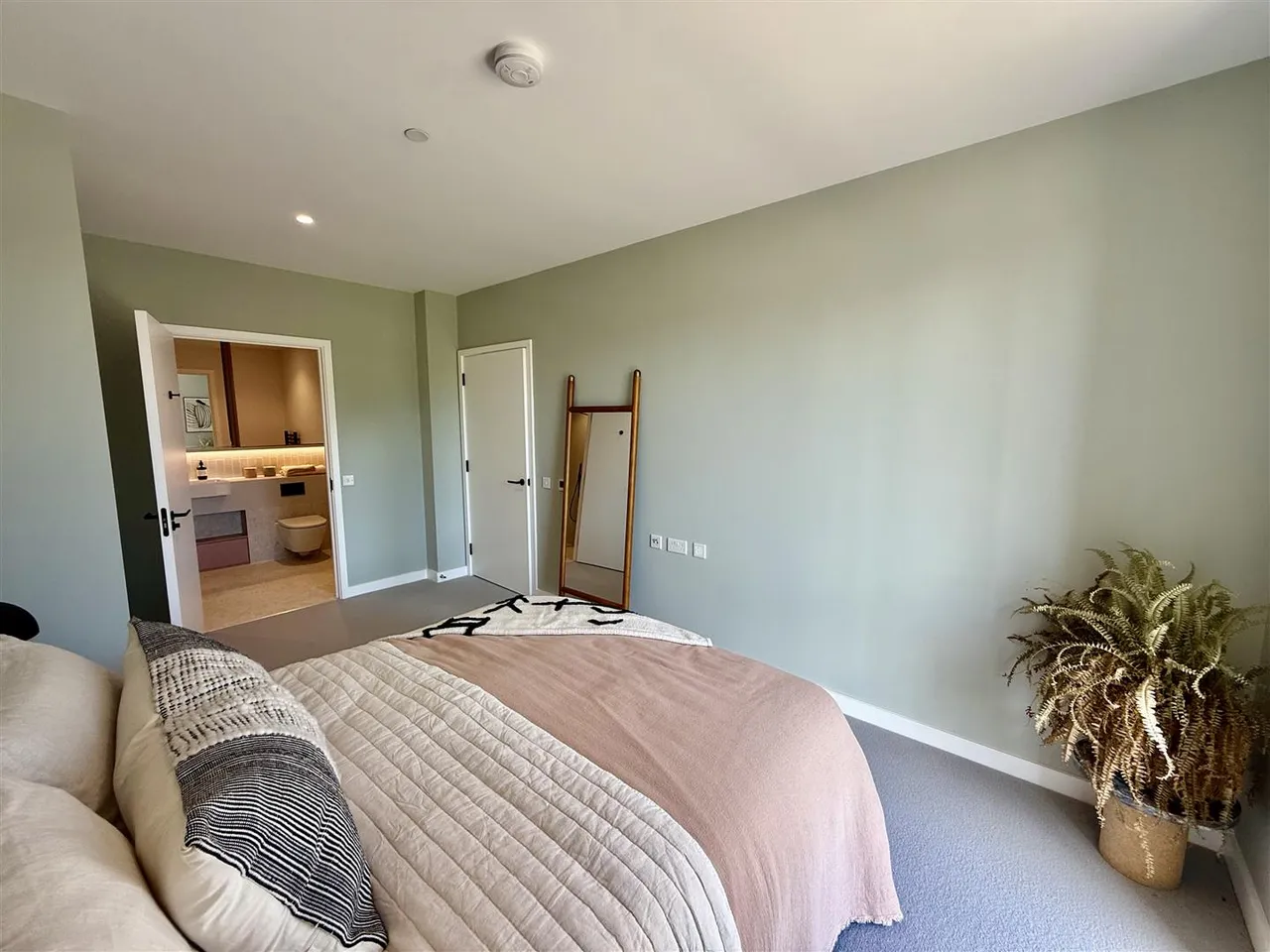 Parkview Avenue, London, NW2, photo 7