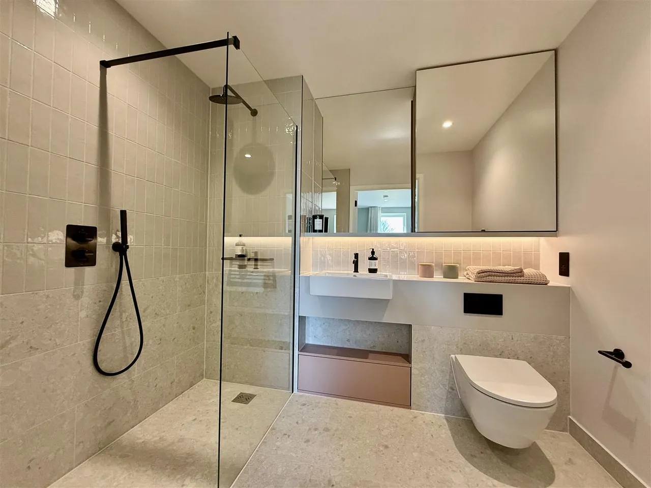 Parkview Avenue, London, NW2, photo 8