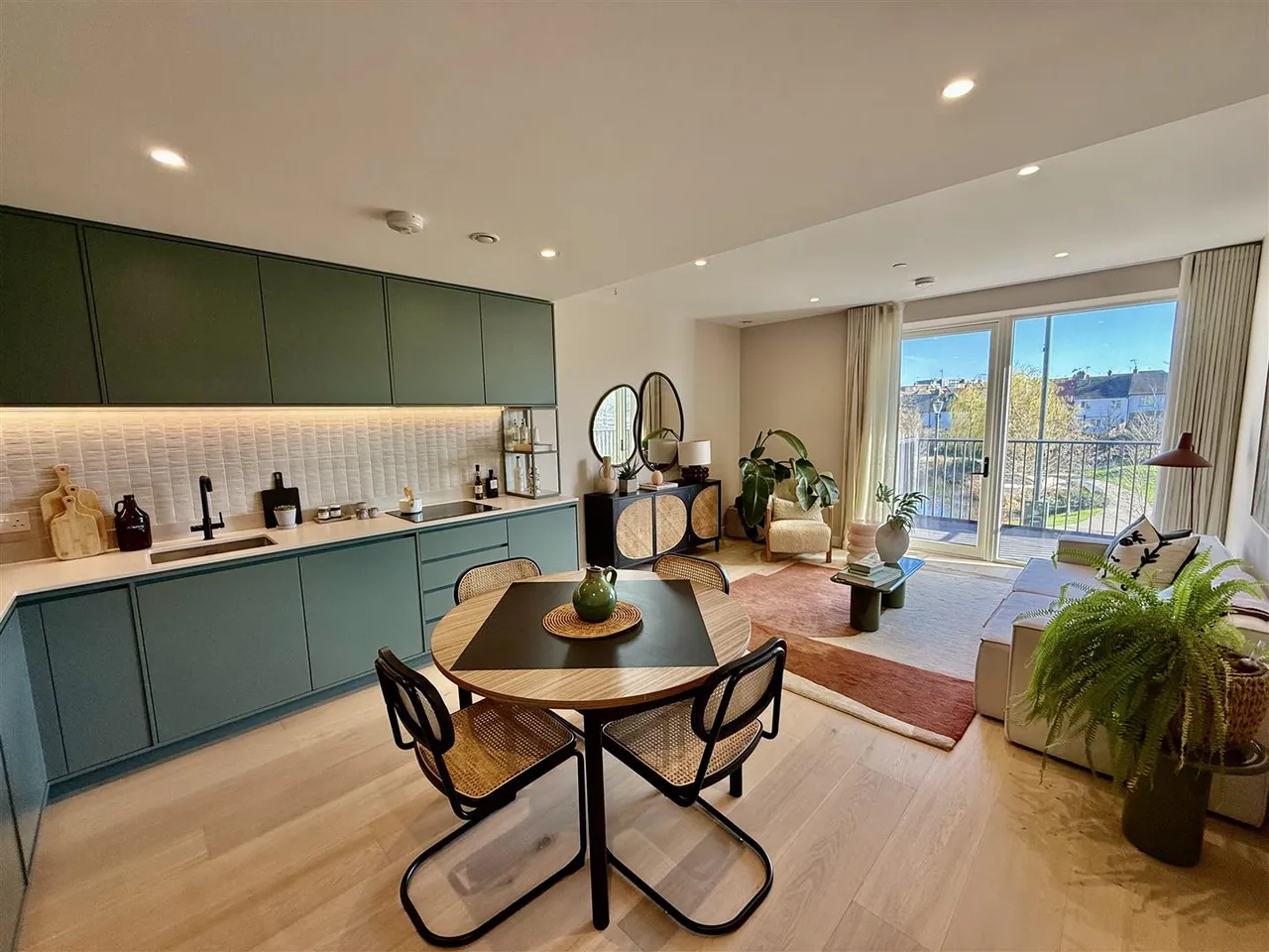 2 bed property for sale, Parkview Avenue, London, NW2