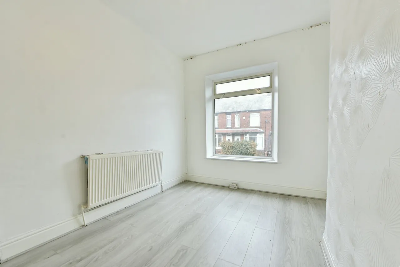 Prince Edward Avenue, Oldham, photo 12