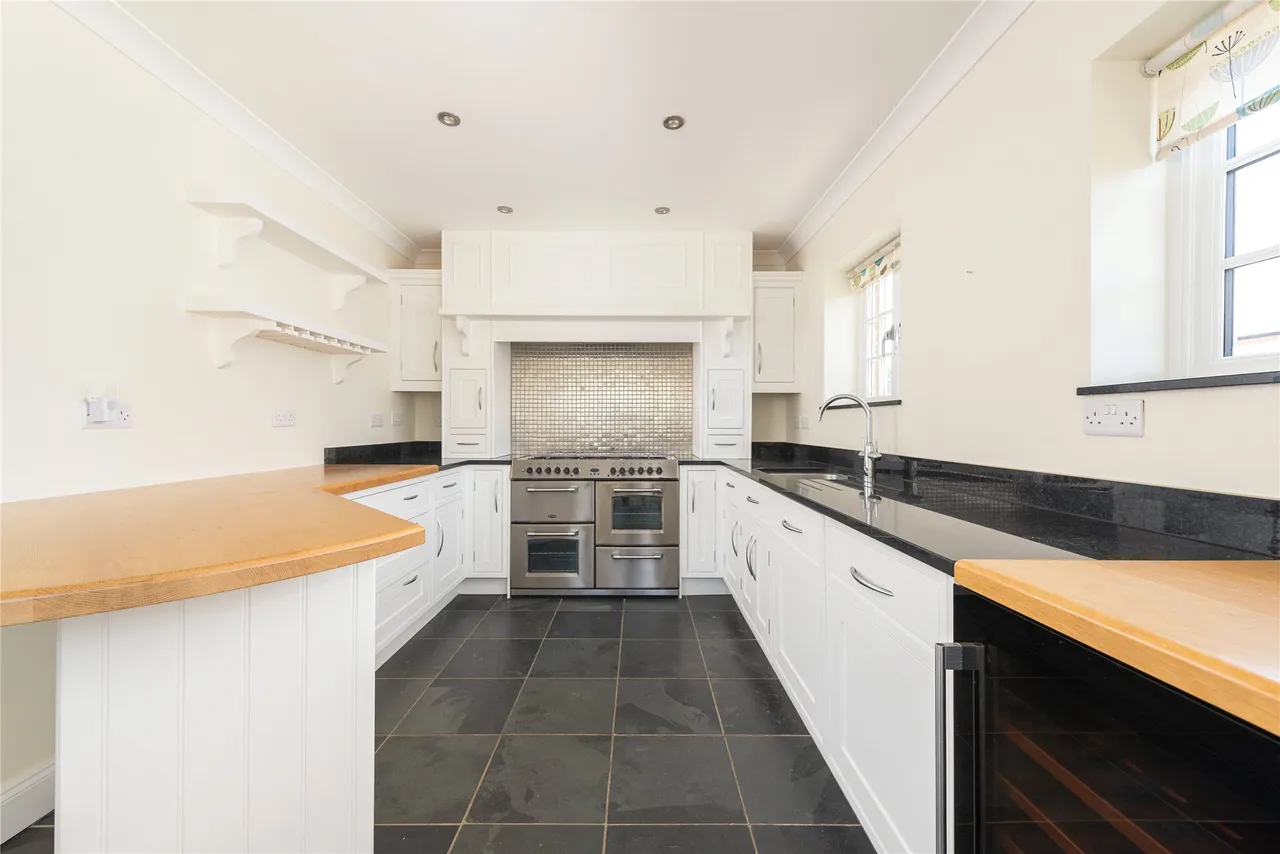 Cuckoo Hill Rise, Hanslope, MK19, photo 4