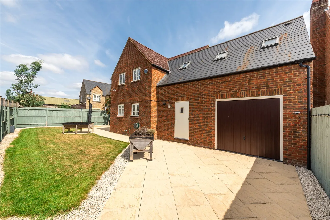 Cuckoo Hill Rise, Hanslope, MK19, photo 16