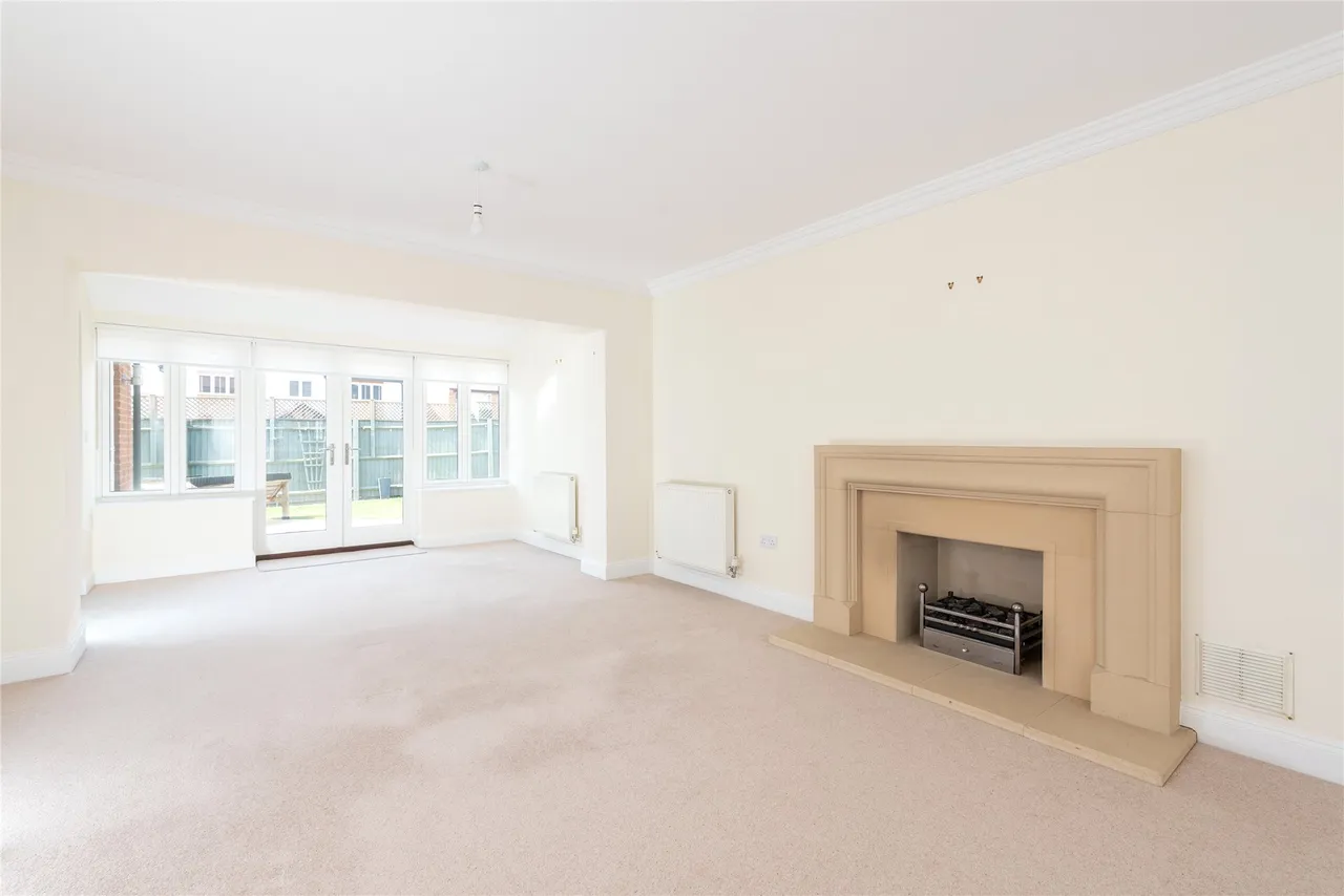 Cuckoo Hill Rise, Hanslope, MK19, photo 3