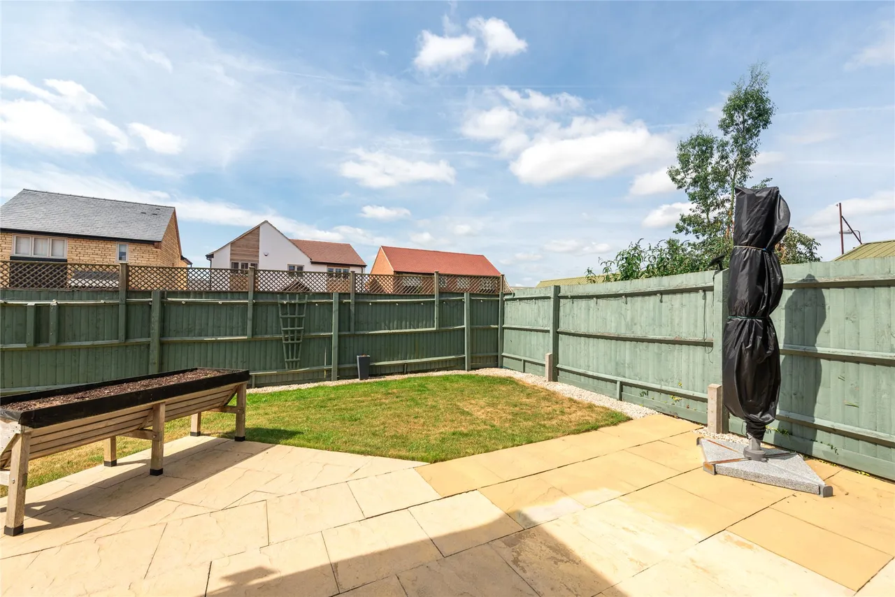 Cuckoo Hill Rise, Hanslope, MK19, photo 17