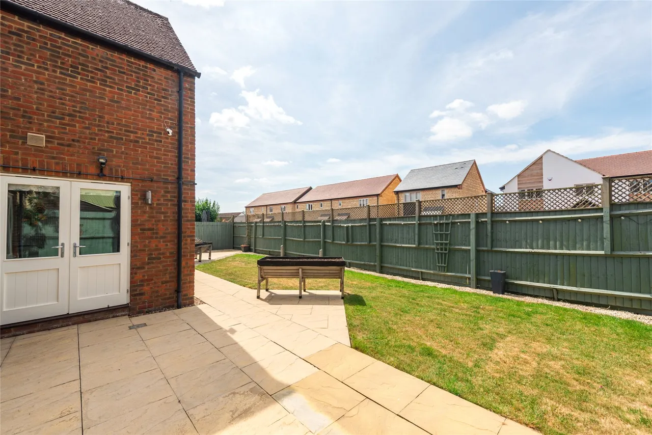Cuckoo Hill Rise, Hanslope, MK19, photo 18