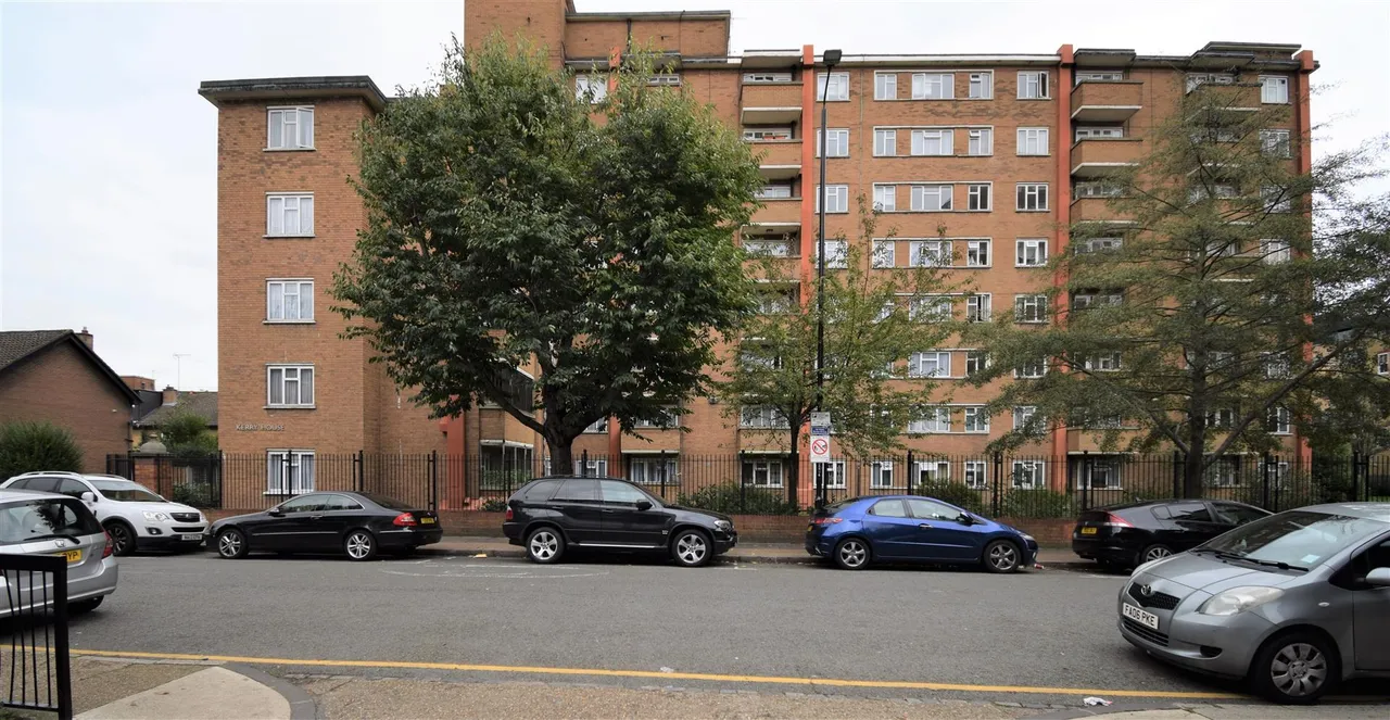 Sidney Street, London, photo 7