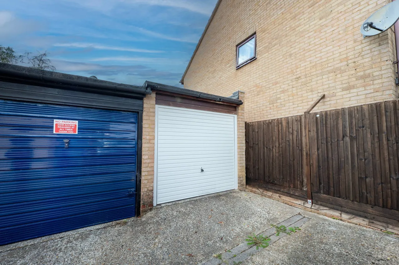Hilders Farm Close, Crowborough, TN6, photo 10
