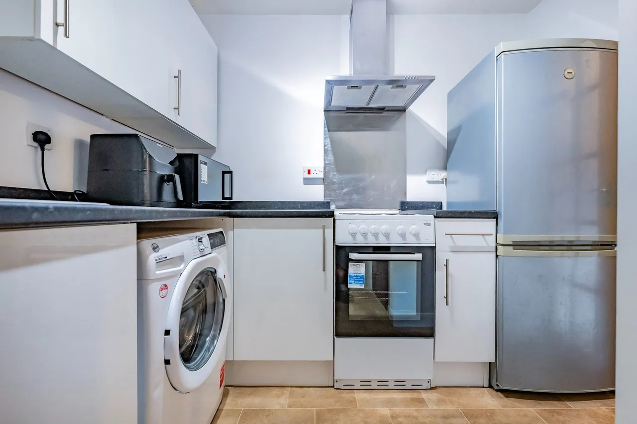 Hilders Farm Close, Crowborough, TN6, photo 5