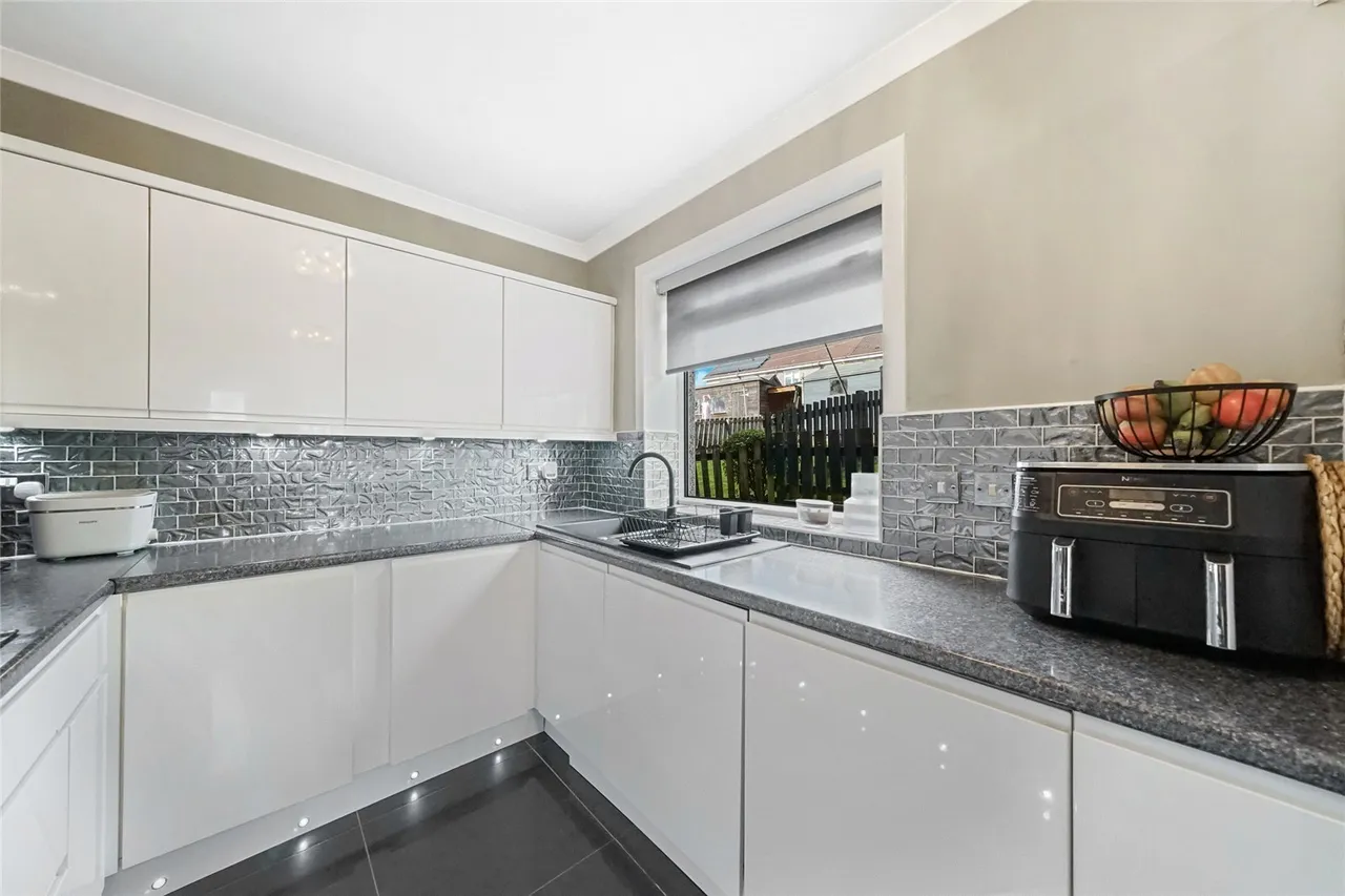 Corrie Road, Kilsyth, G65, photo 6