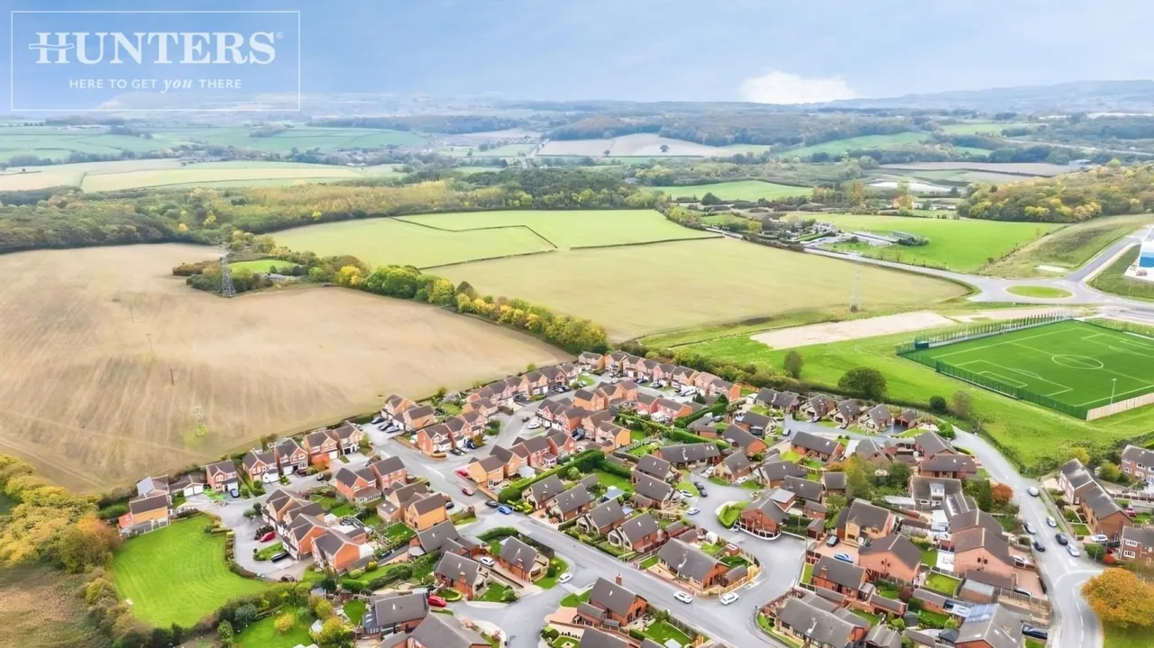 Pendlebury Grove, Hoyland, S74, photo 2
