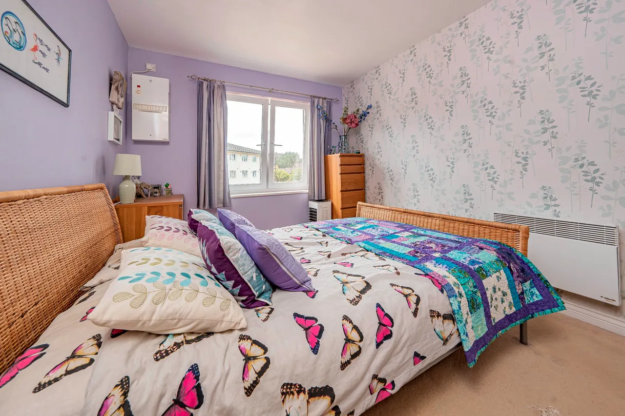 Vimy Close, Hounslow, photo 10
