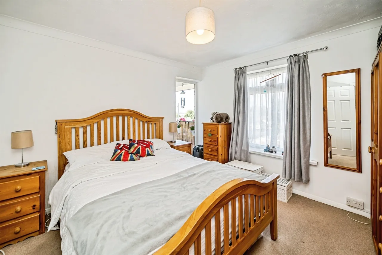 Sandringham Court, Slough, SL1, photo 5