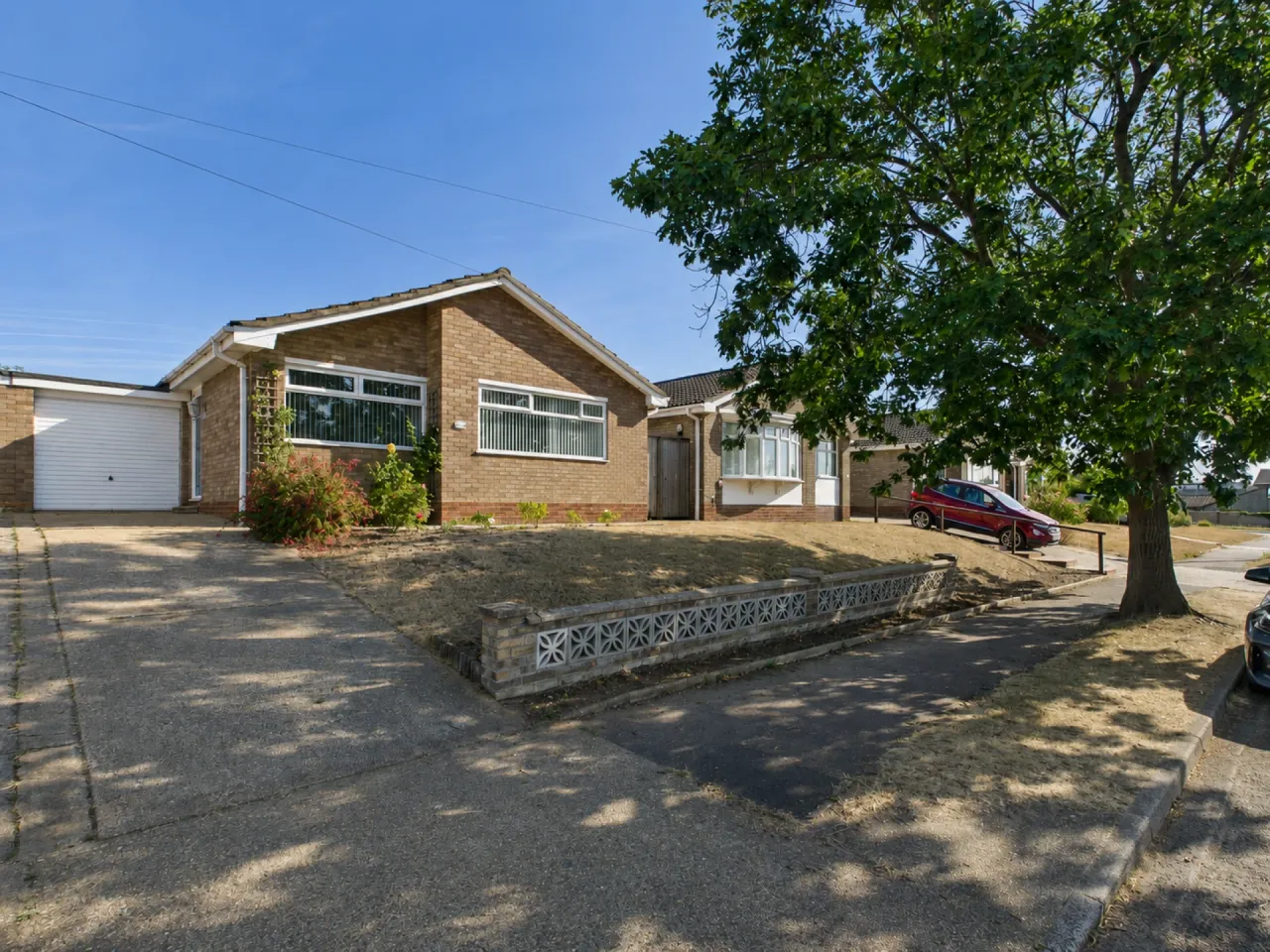 Tunstall Drive, Lowestoft, photo 2
